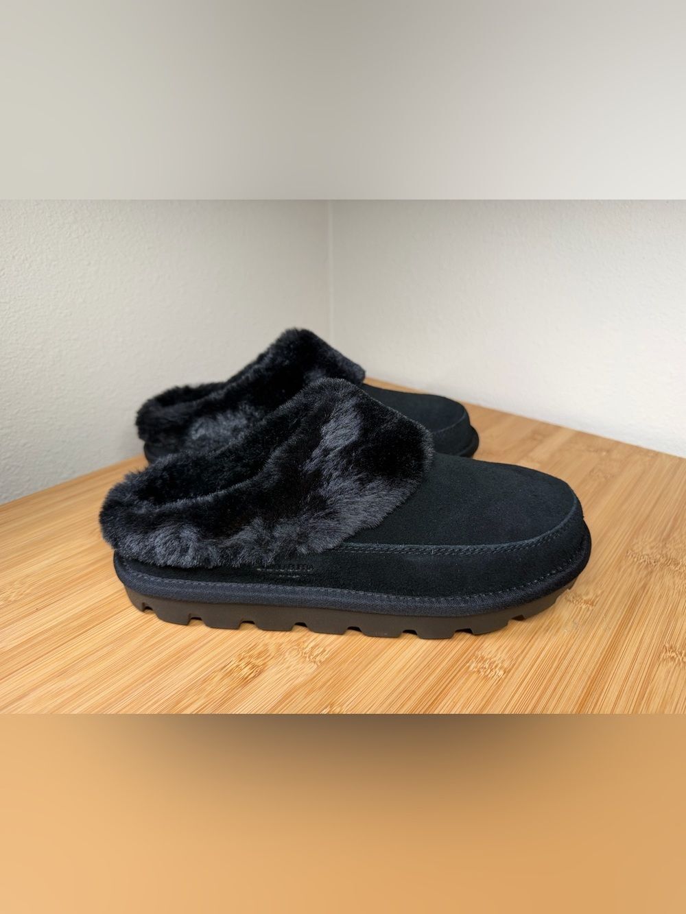 UGG Koolaburra Women’s Black Tizzey Sherpa-lined Faux-Fur Slip-On Mule Sz 10 NIB - Picture 6 of 9